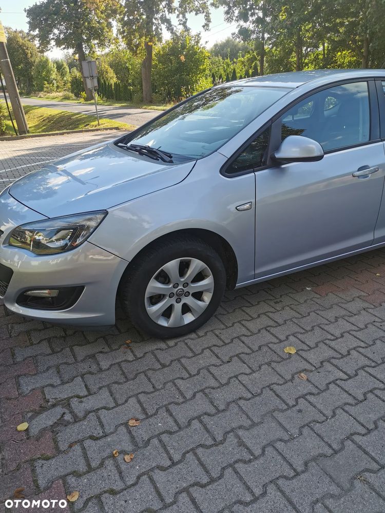 Opel Astra 1.6 Active EU6 - 11