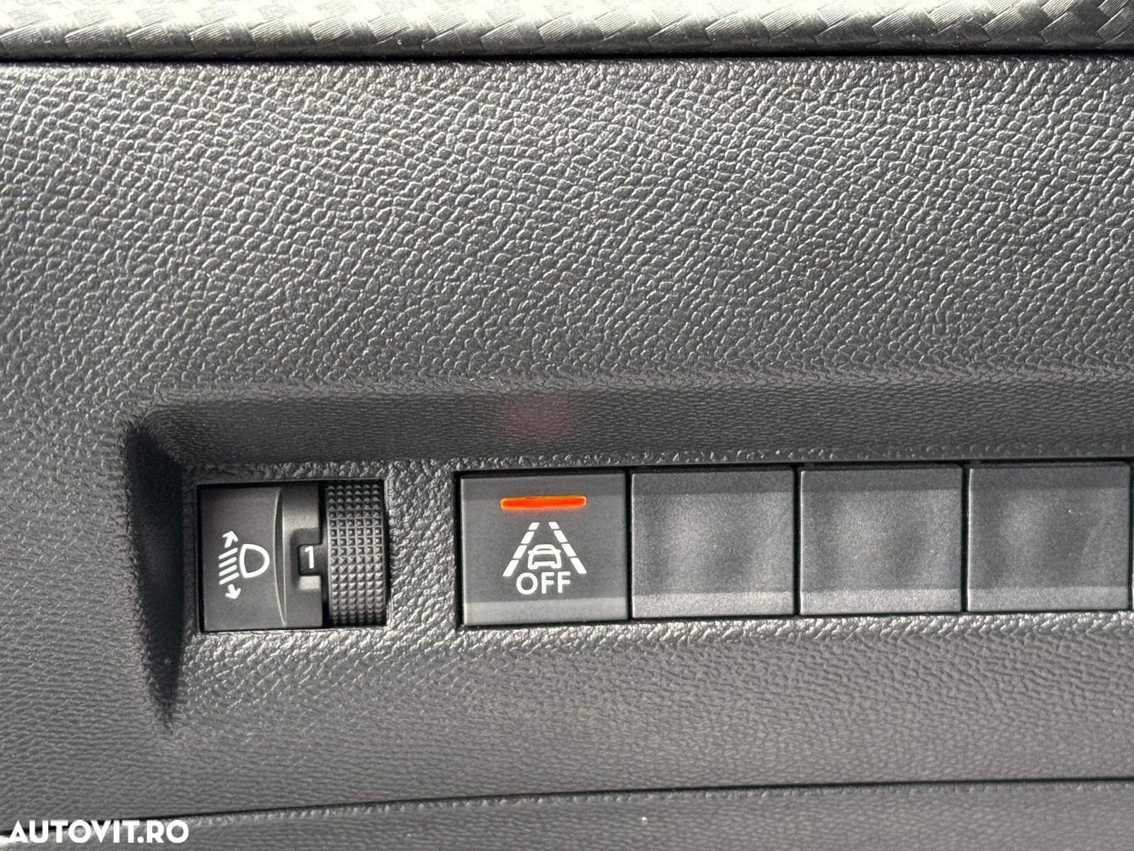 Peugeot 2008 - 12