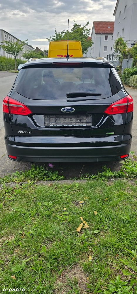 Ford Focus 1.0 EcoBoost Titanium - 3