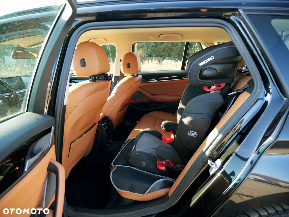 BMW Seria 5 520d xDrive Sport Line sport - 9