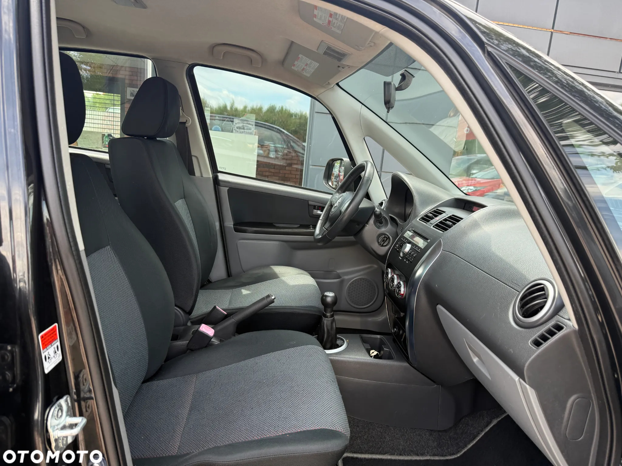 Suzuki SX4 1.6 GS / Premium - 28