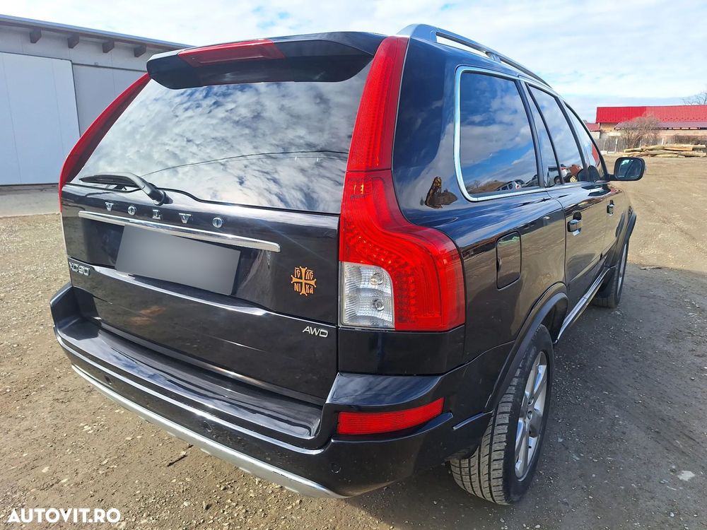 Volvo XC 90 D5 AWD Geartronic Momentum - 5