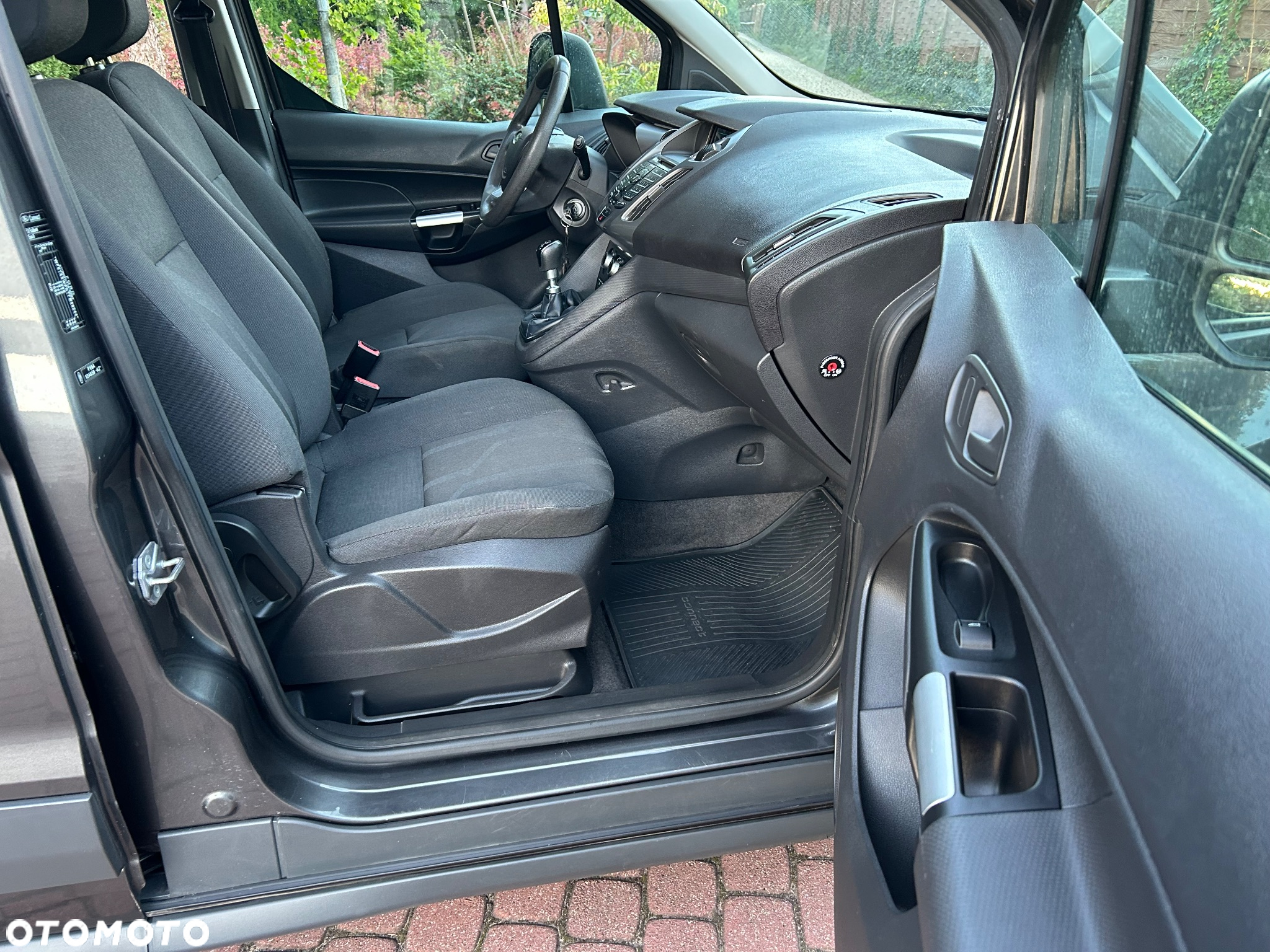 Ford Tourneo Connect - 22