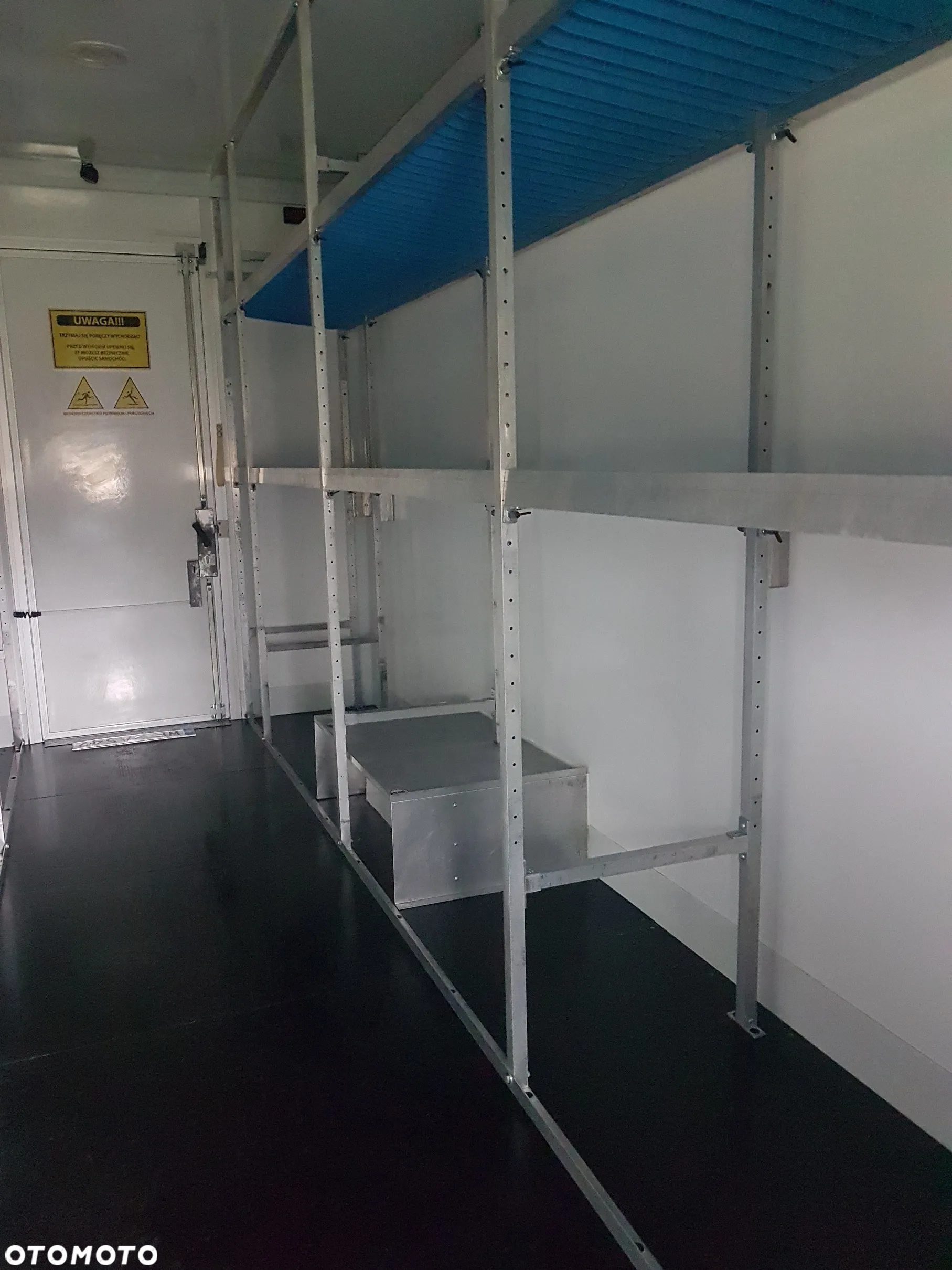 Iveco DAILY KONTENER NISKOPODŁOGOWY 4,43x2,23x2,42 SKLEP BAR FOODTRUCK KAMPER KLIMA - 33