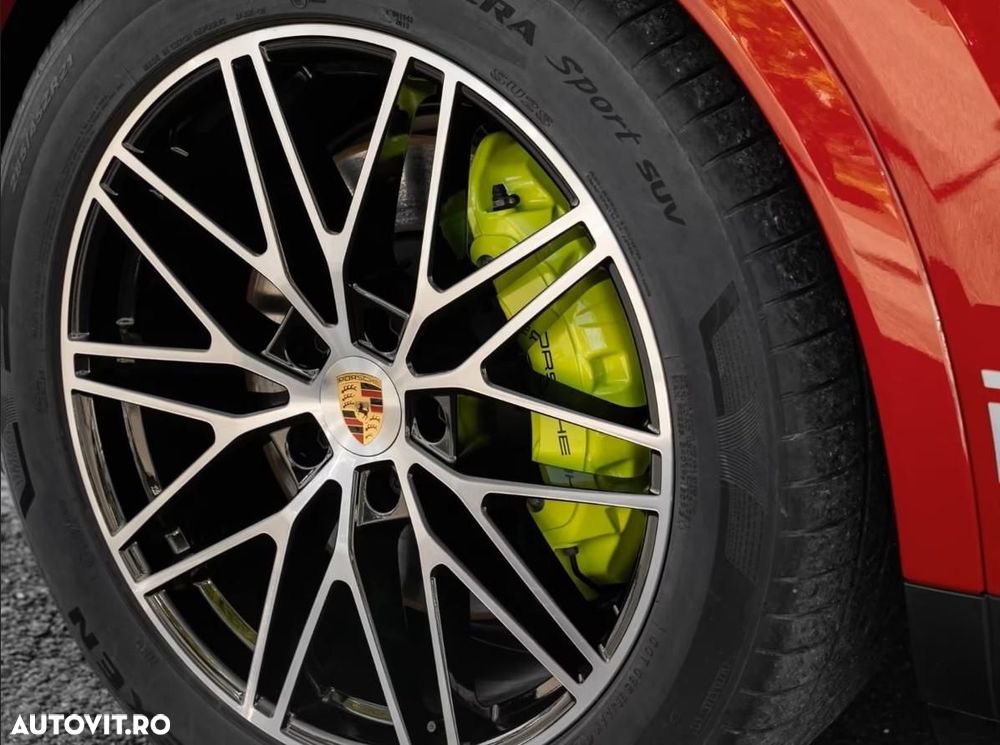 Porsche Cayenne Coupe - 12