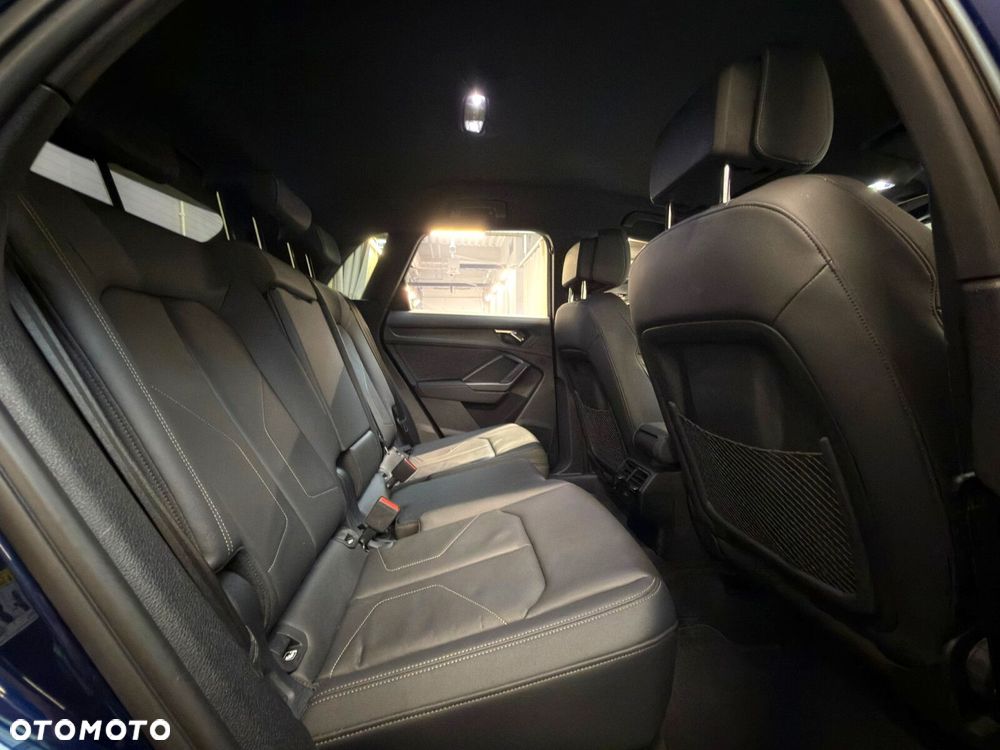 Audi Q3 - 24