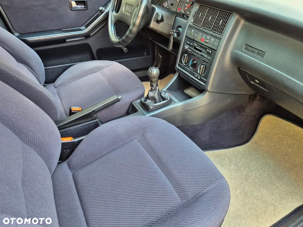Audi 80 2.0 E - 28