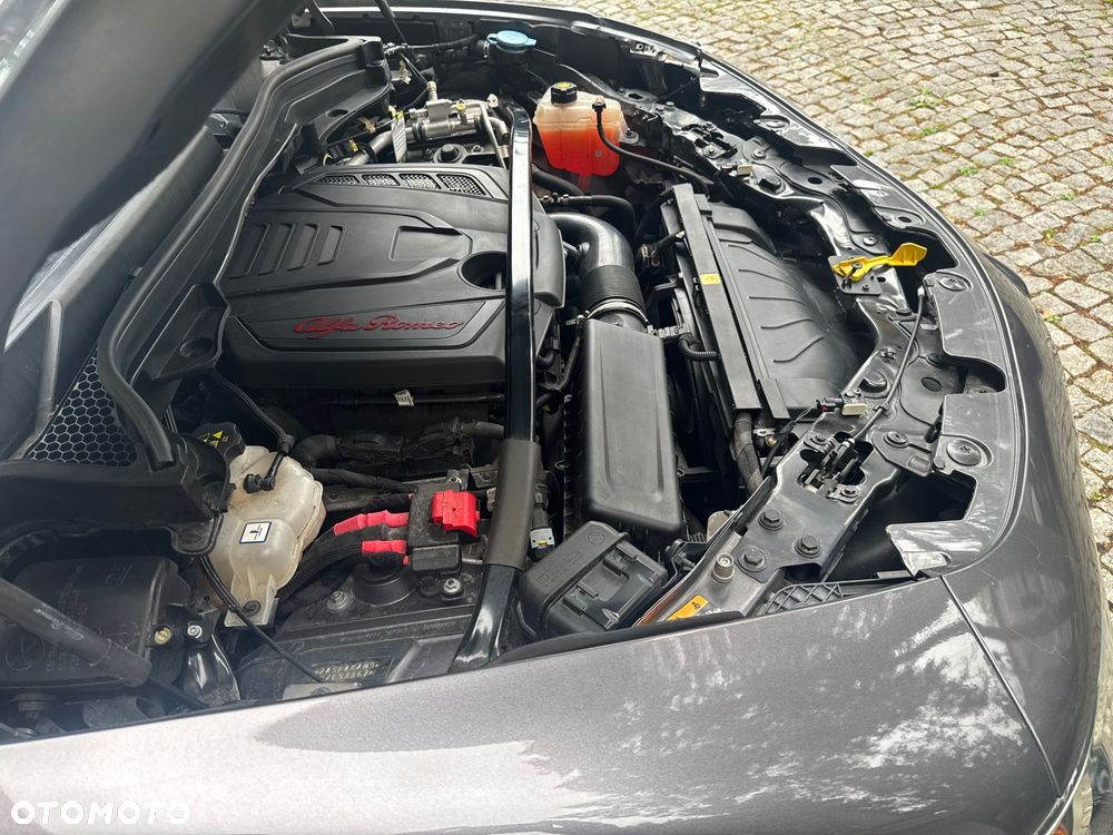 Alfa Romeo Stelvio 2.0 Turbo Veloce TI Q4 - 25