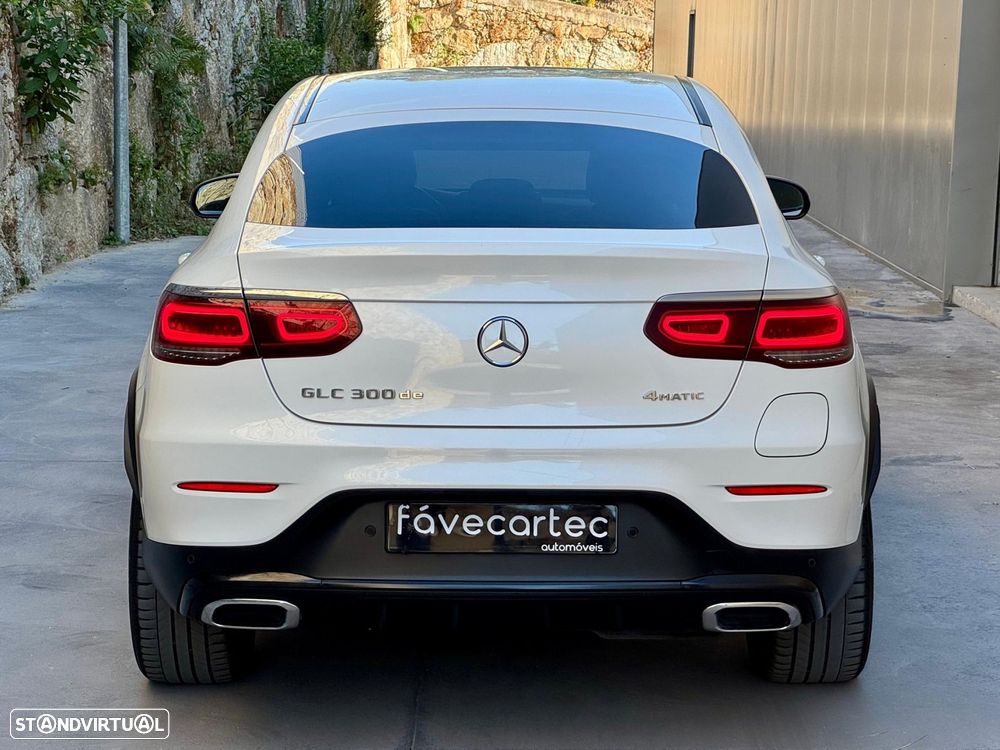 Mercedes-Benz GLC 300 de Coupe 4Matic 9G-TRONIC AMG Line Plus - 6