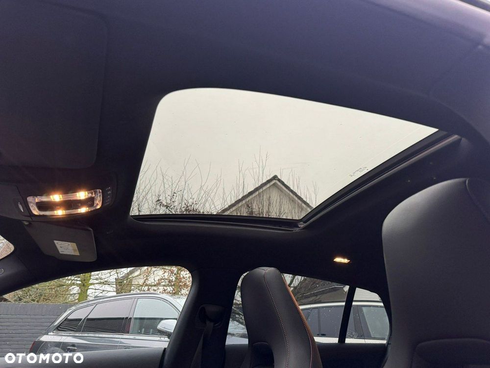 Mercedes-Benz CLA - 8