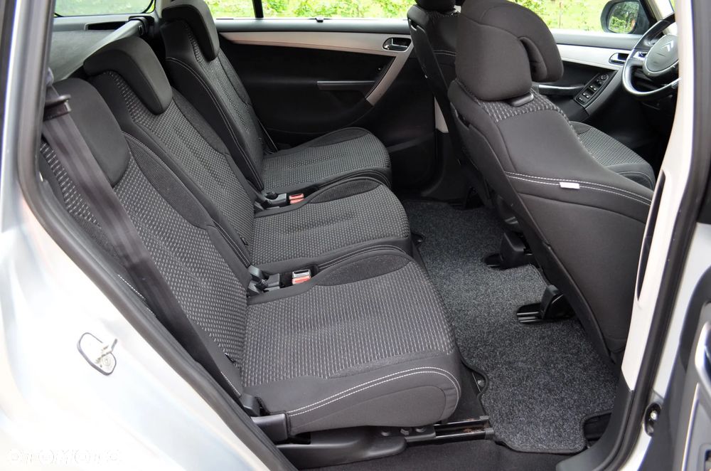 Citroën C4 Grand Picasso - 16