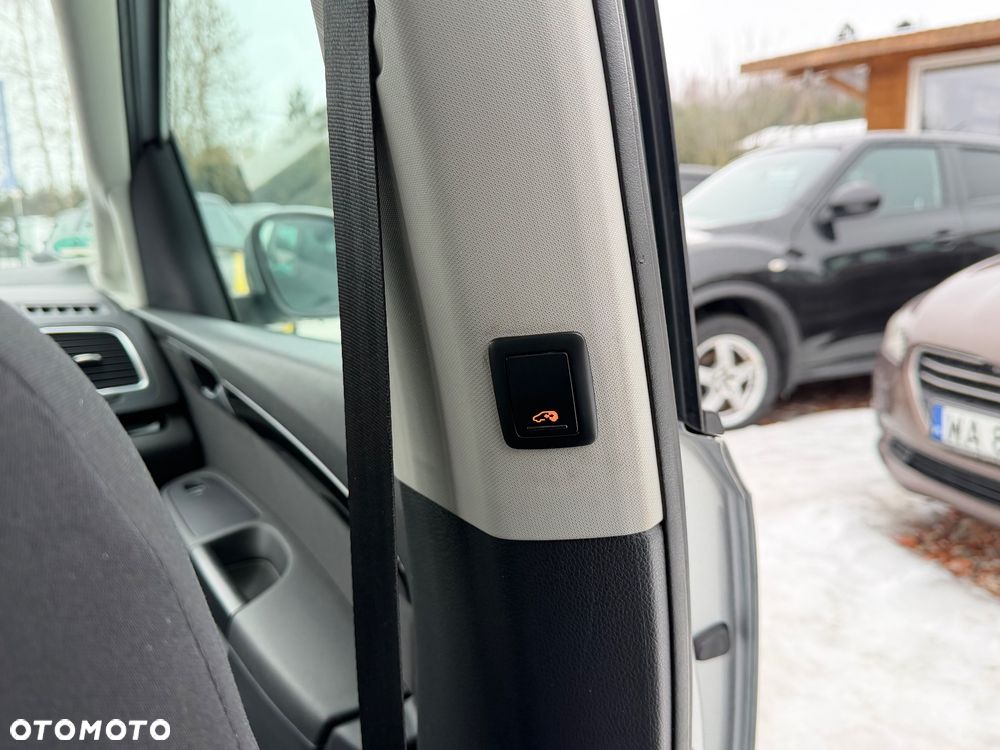 Seat Alhambra 2.0 TDI Ecomotive DSG Style Viva - 21