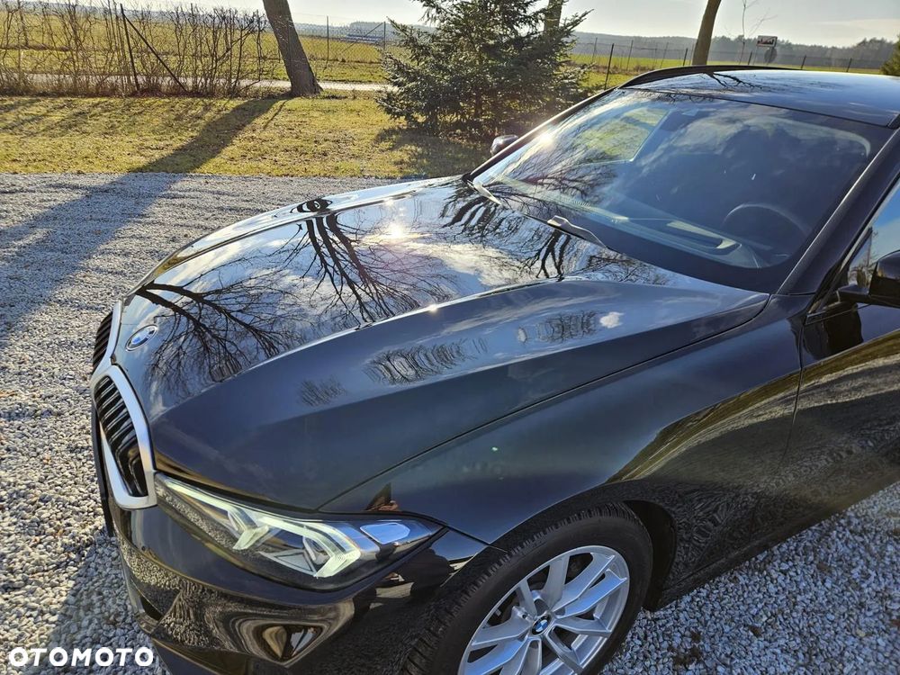 BMW Seria 3 318d Sport Line Shadow - 19