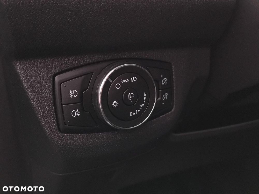 Ford Tourneo Courier 1.0 EcoBoost Trend - 12