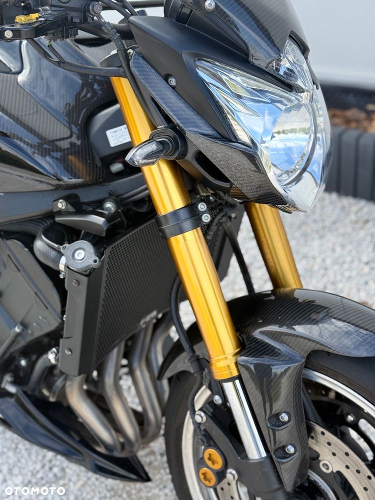 Yamaha FZ8 - 4
