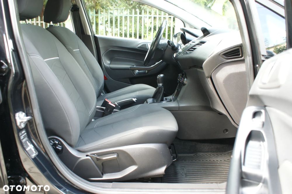 Ford Fiesta - 10