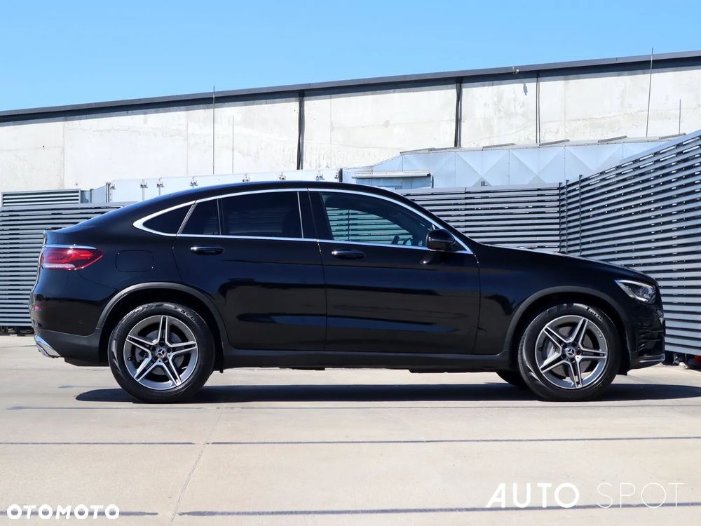 Mercedes-Benz GLC 300 d 4Matic 9G-TRONIC AMG Line - 8