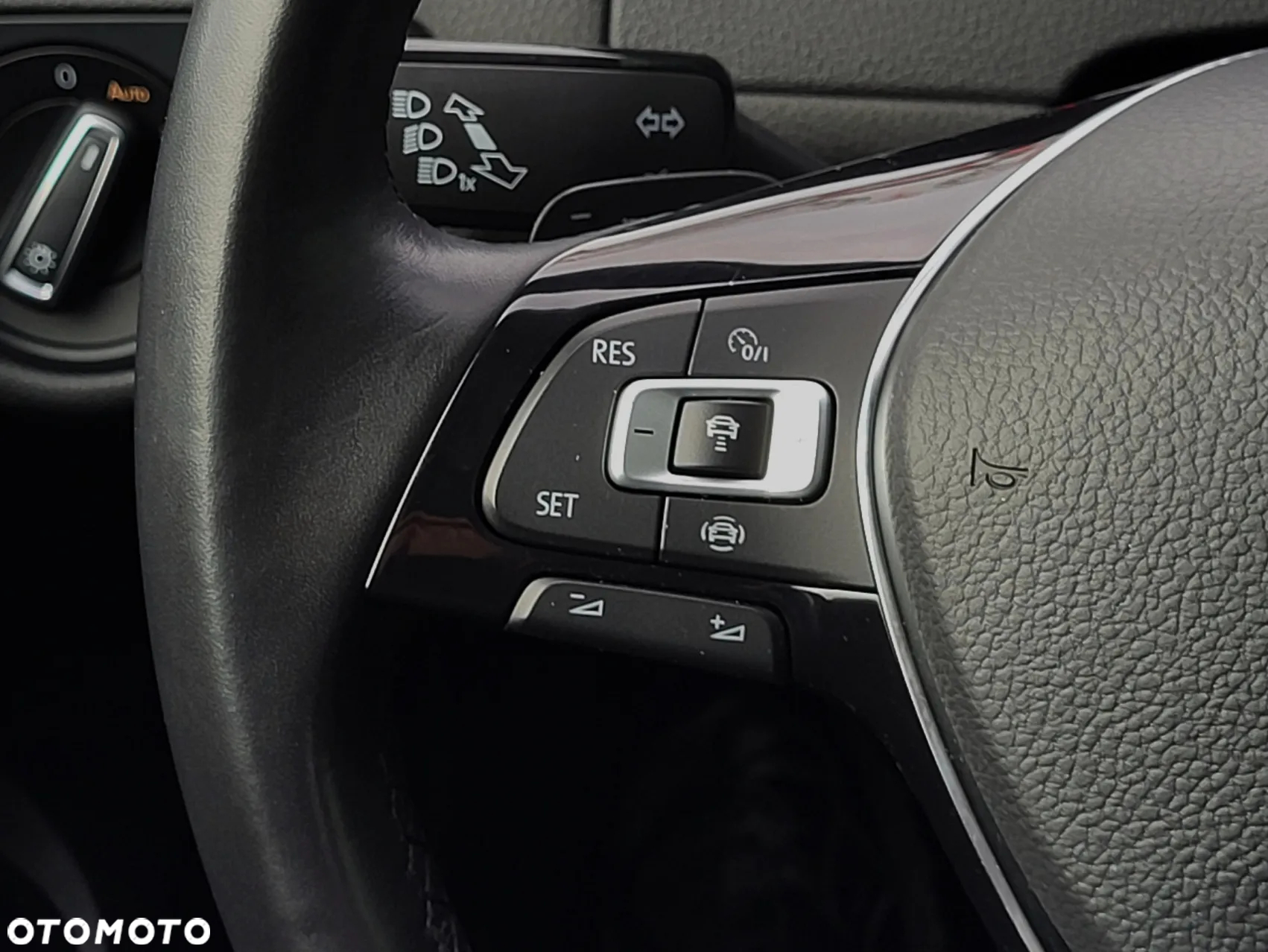 Volkswagen Golf VII 1.5 TSI BMT Evo Comfortline DSG - 24