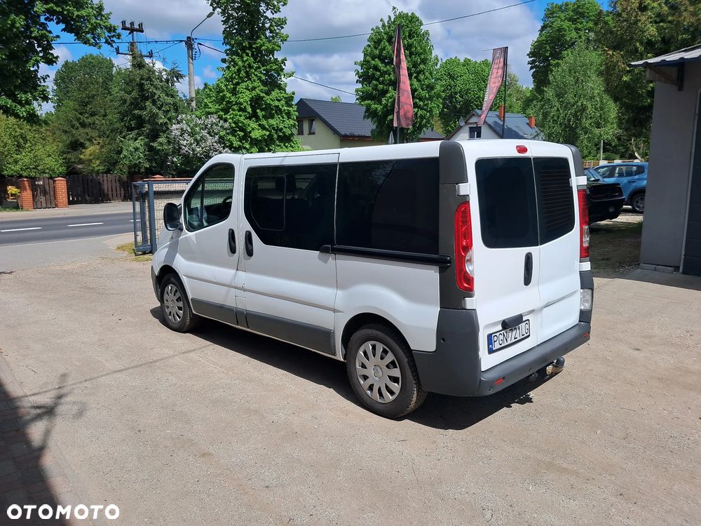 Opel Vivaro - 13