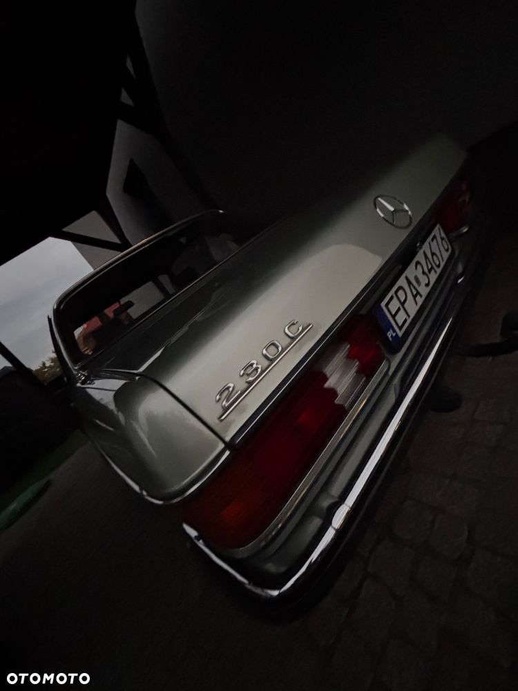 Mercedes-Benz W123 - 15