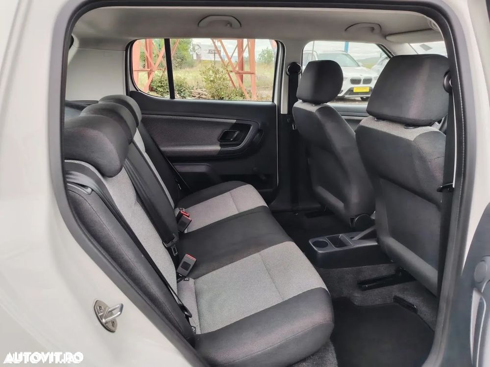 Skoda Fabia 1.2 HTP Ambiente - 10