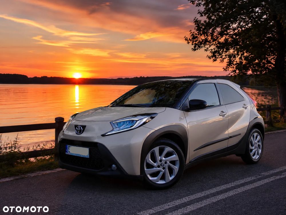 Toyota Aygo X 1.0 VVT-i Executive - 1