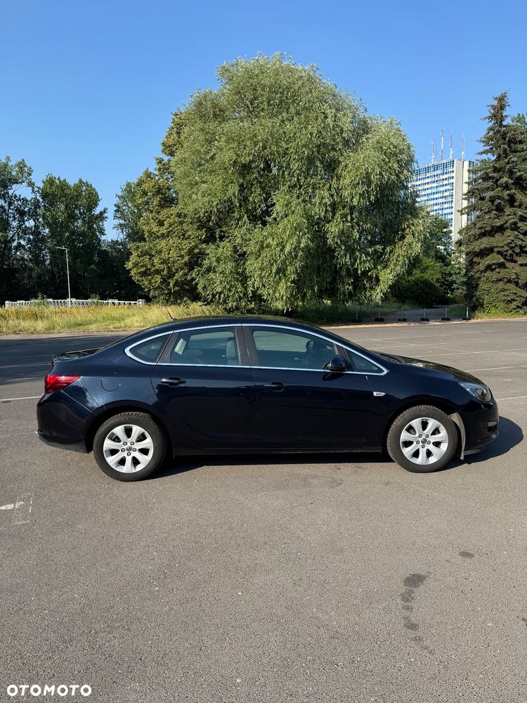 Opel Astra 1.4 T Active - 3