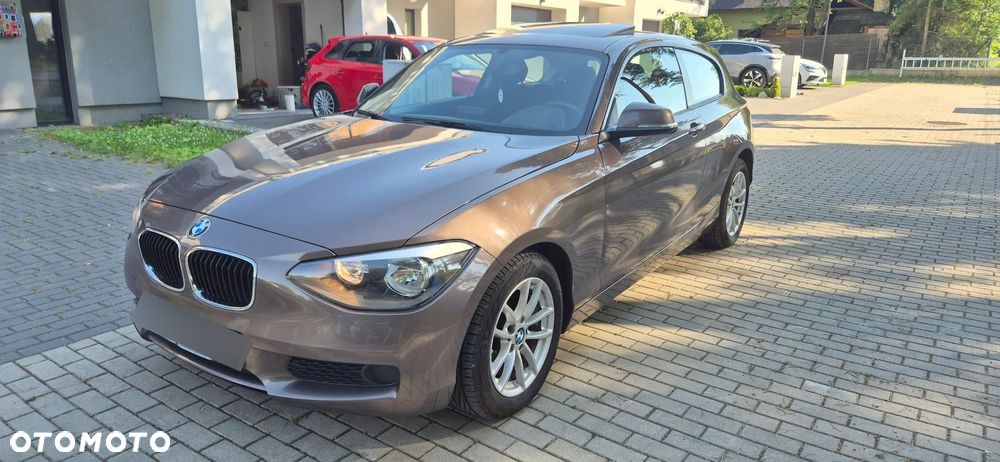 BMW Seria 1 116i - 1