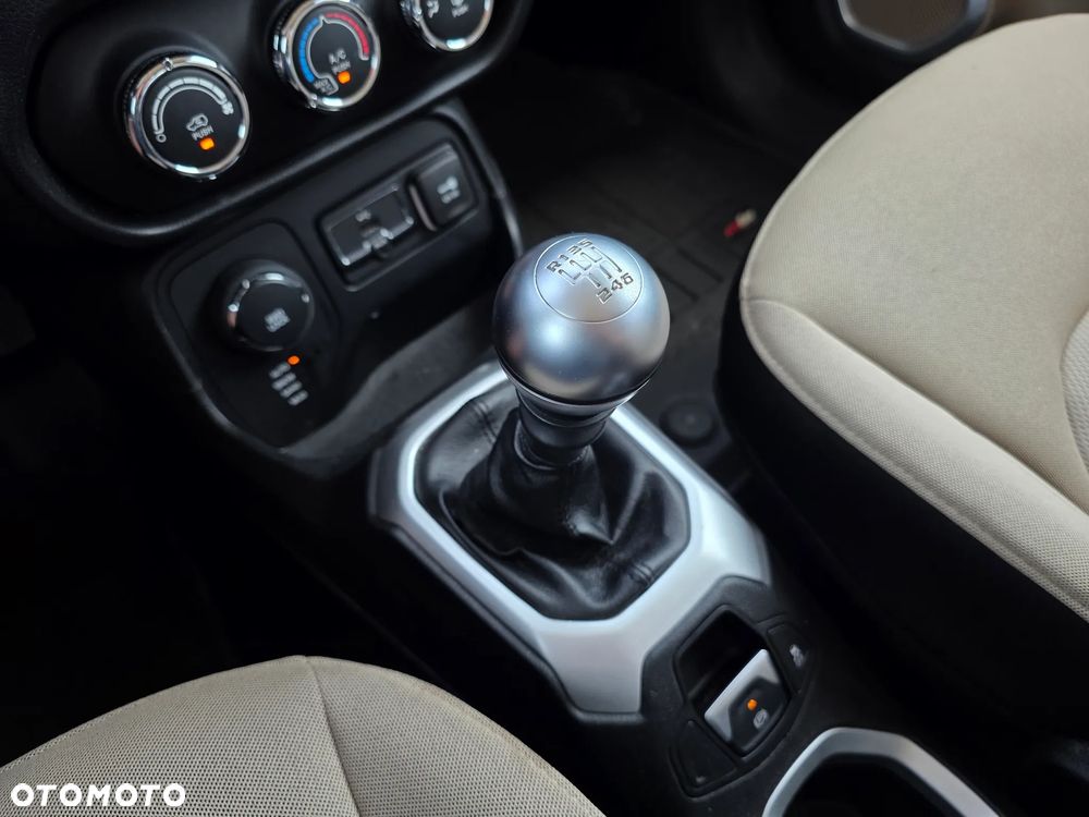 Jeep Renegade - 18