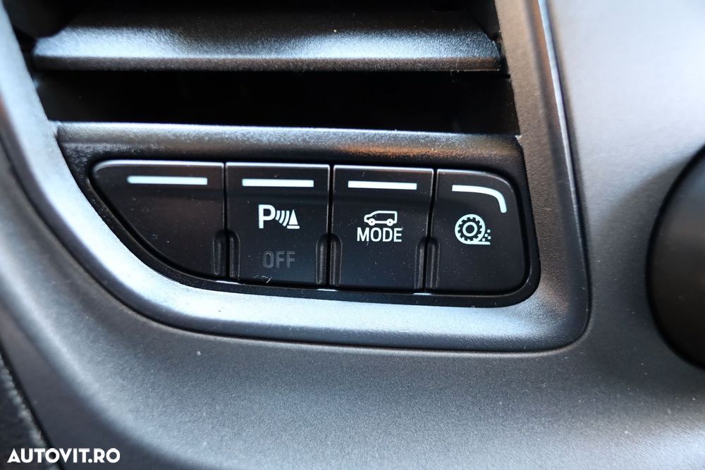 Ford Custom L2H1 - 19