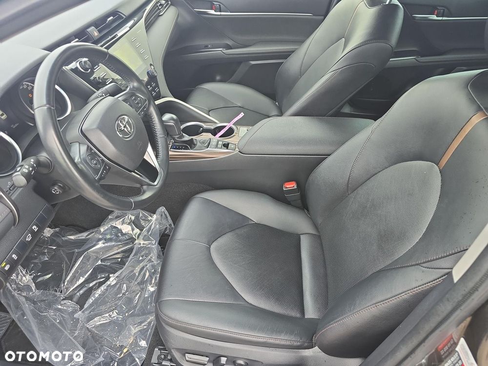 Toyota Camry 2.5 Hybrid Executive CVT - 15