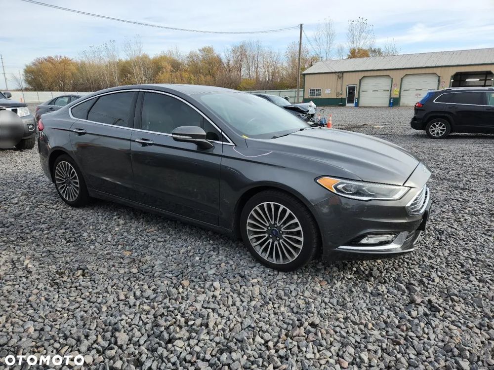Ford Fusion - 1