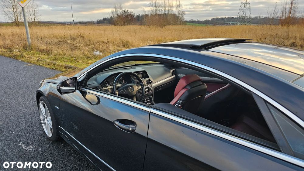 Mercedes-Benz Klasa E - 14