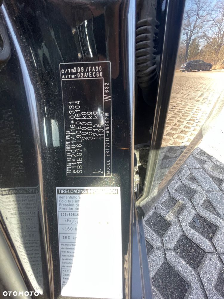 Toyota Avensis 1.8 Sol - 9