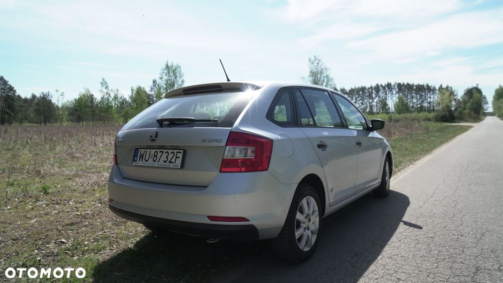 Skoda RAPID 1.6 TDI DPF Edition - 4