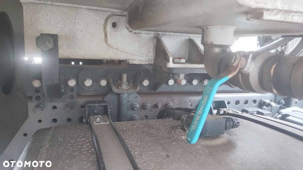 Iveco Stralis 360 euro 6 Olympus RossRoca - 14
