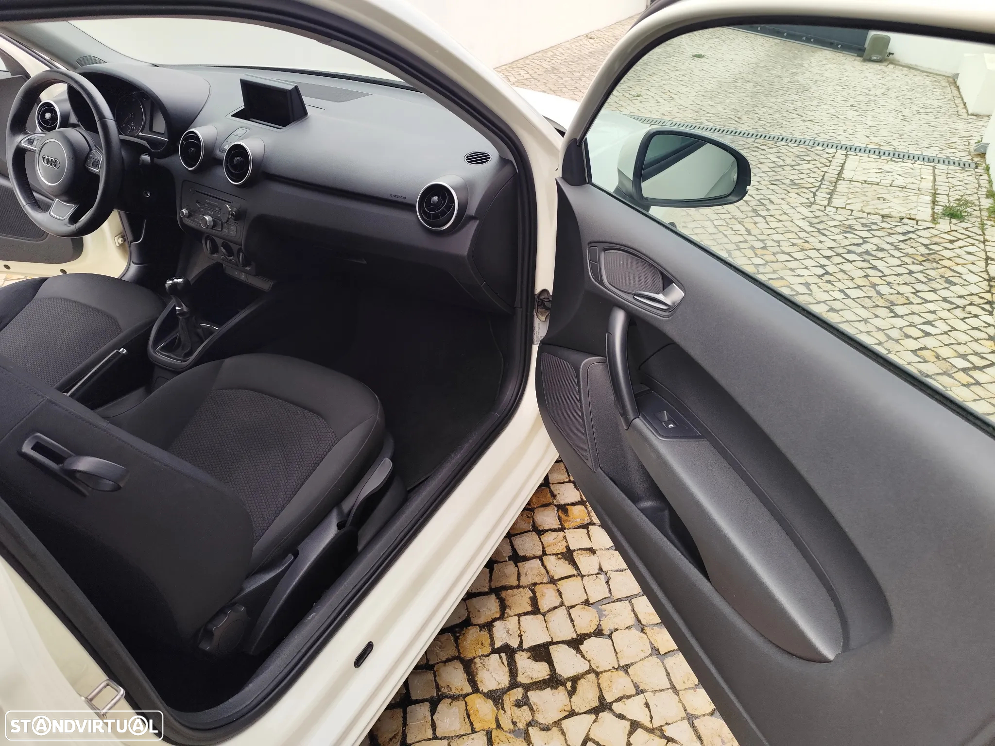 Audi A1 1.6 TDI Advance - 10
