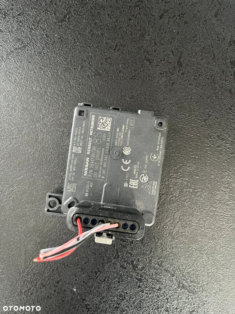 RENAULT Scenic E-Tech V 5 Radar asystent pasa przód 284470679R - 1