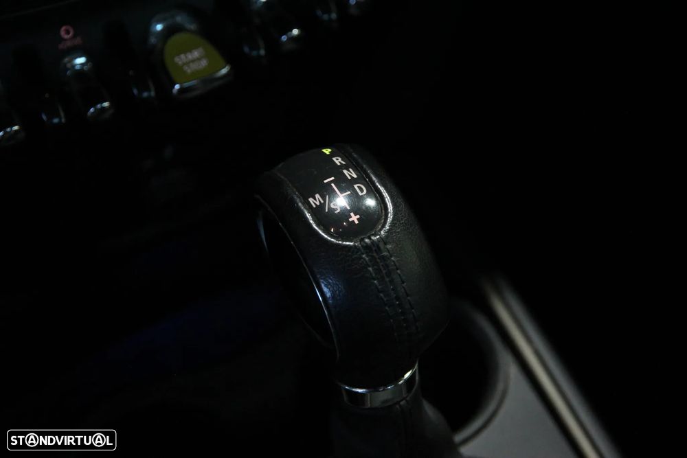 MINI Countryman Cooper SE ALL4 Auto - 32