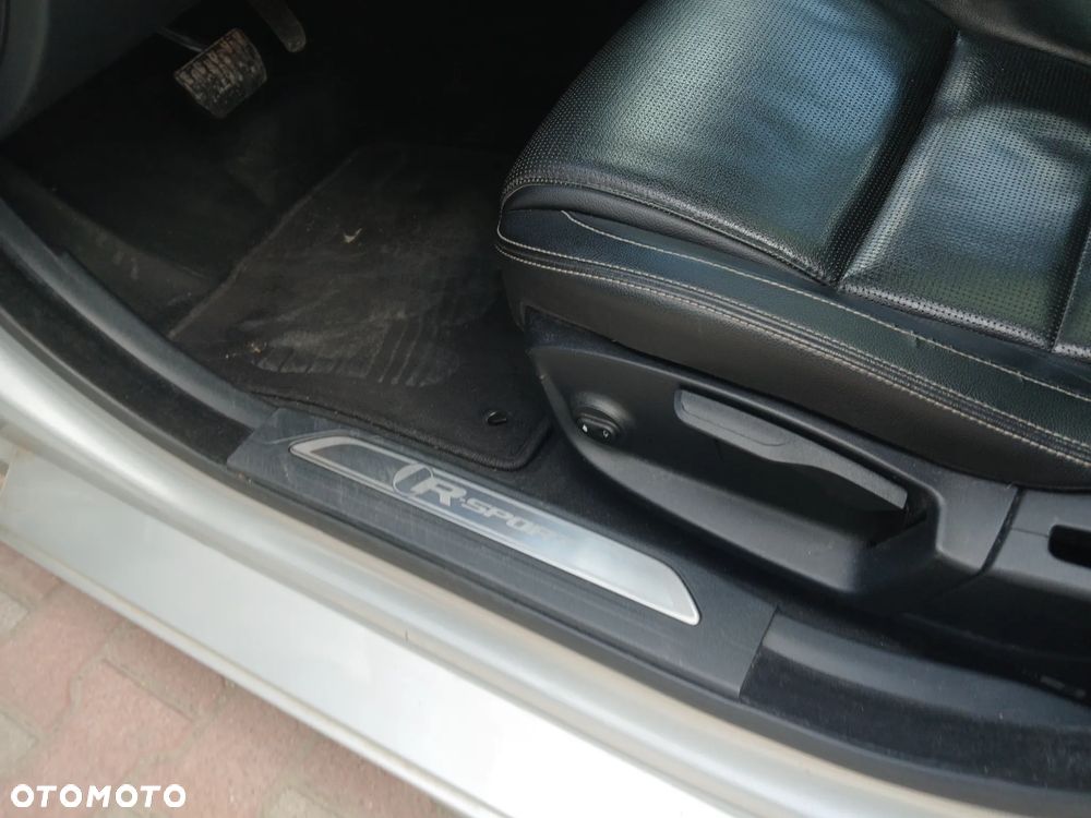 Jaguar XE 20d R-Sport Ingenium Edition - 17