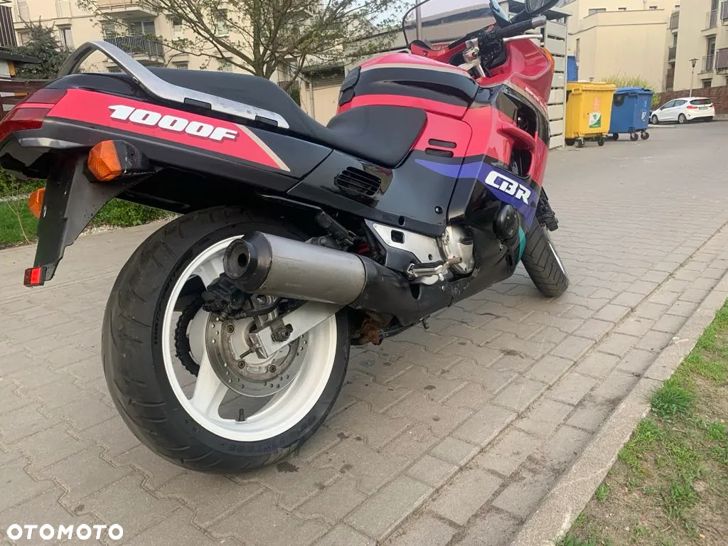 Honda CBR - 8