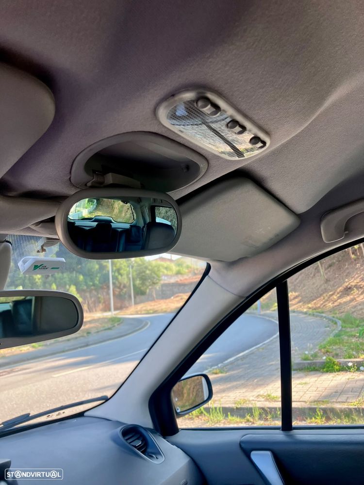 Renault Scénic 1.5 dCi Confort - 15