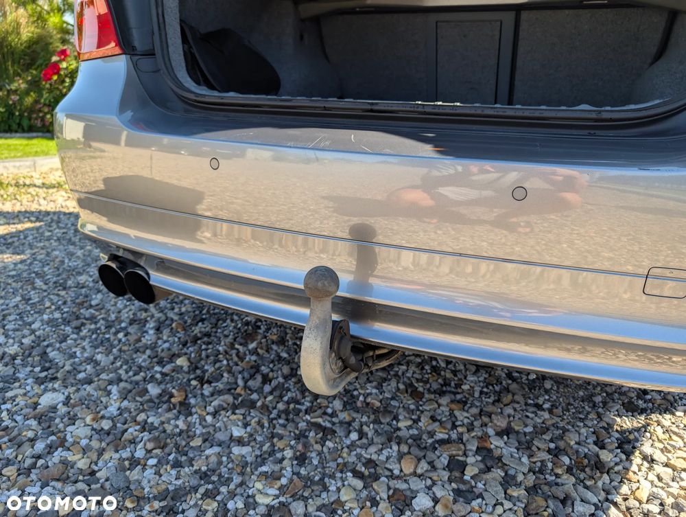 BMW Seria 3 325d - 12