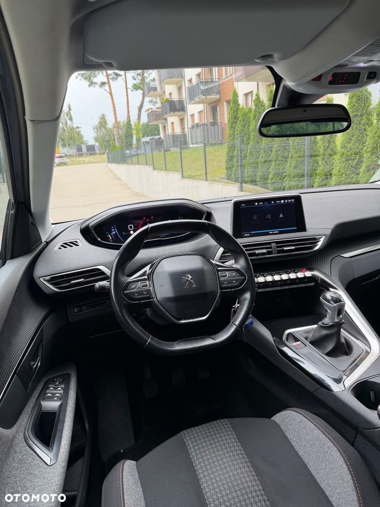 Peugeot 3008 - 14
