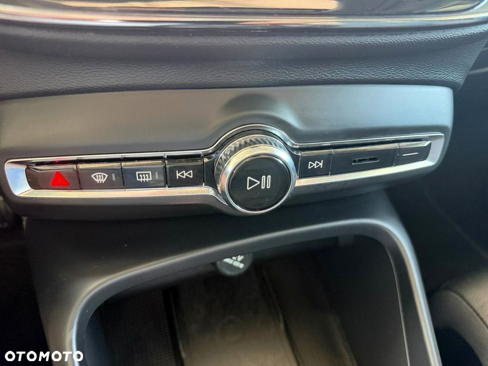 Volvo XC 40 - 31