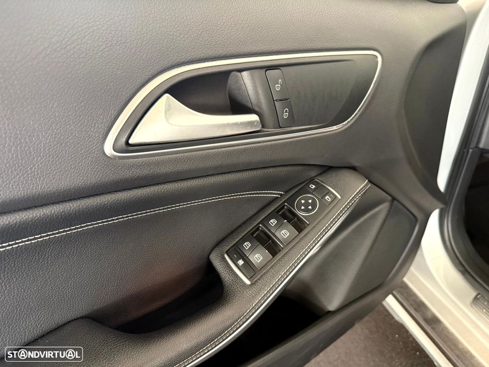 Mercedes-Benz GLA 200 CDi Urban Aut. - 21