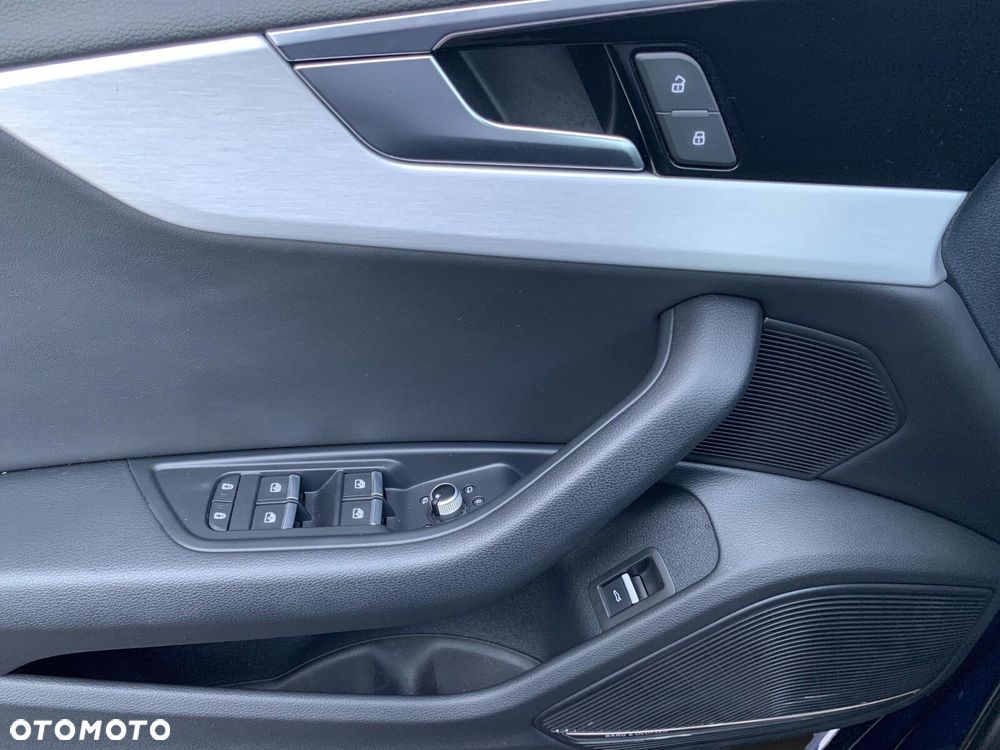 Audi A4 Limousine - 25