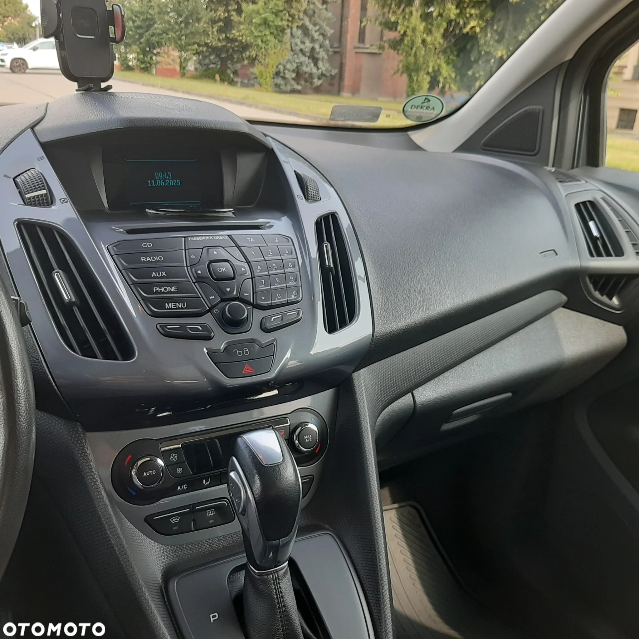 Ford Tourneo Connect Grand - 8