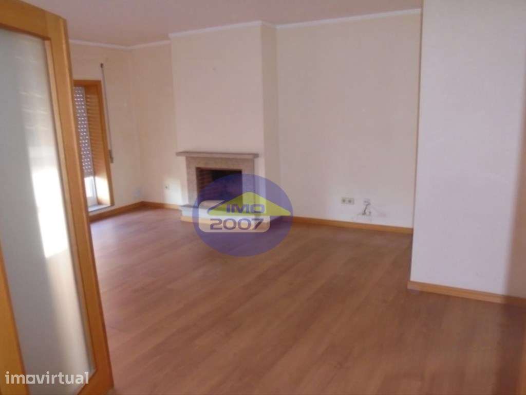 Apartamento T2 em Canelas - Grande imagem: 5/18