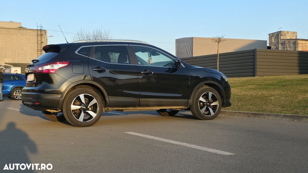 Nissan Qashqai 1.6 DCI N-Vision - 17